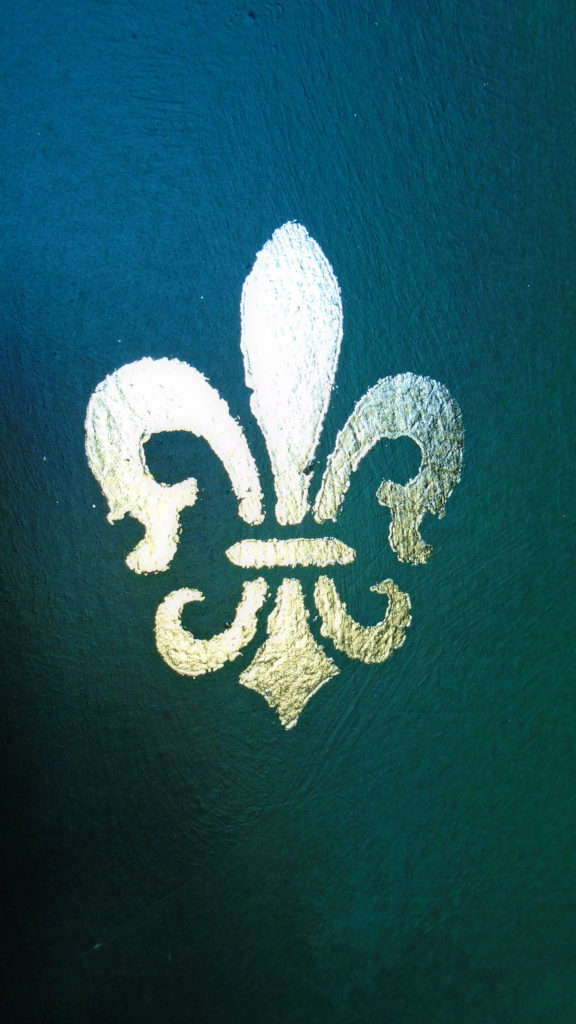 Metallic leaf – Fleur-de-lis